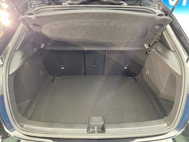 ���g�����N���[��:����L������e�X�y�[�X!���ꂾ���̍L��������΂��������⃌�W���[�Ȃǂɂ��œK�ł�!�g�p�������Ȃ����ꂢ�ȏ�Ԃ��ێ����Ă���܂��B