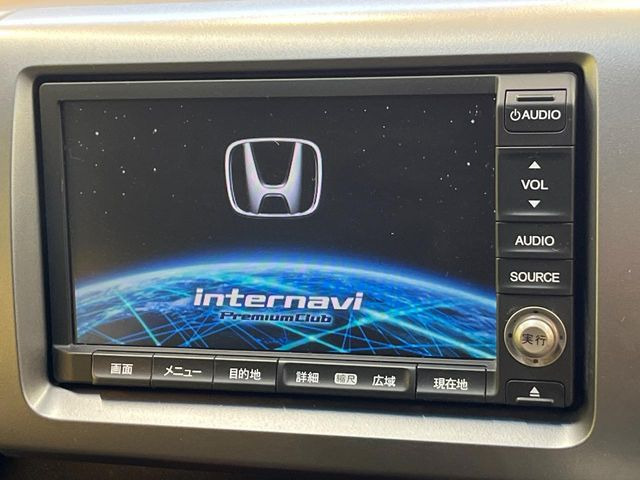 �y�����i�r�z�l�C�̏����i�r�𑕔����Ă���܂��B�i�r�̎g���₷���͂������A�I�[�f�B�I�@�\���[��!�L�����v�◷�s�͂������A�ʋ΂┃�����ȂǕ��i�̃h���C�u���y�����Ȃ�͂���