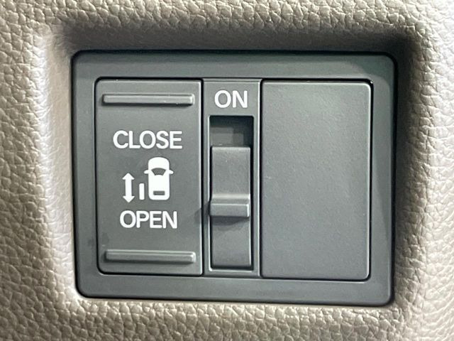 �y�p���[�X���C�h�h�A�z�X�}�[�g�L�[��^�]�Ȃ̃X�C�b�`�ŃX���C�h�h�A�̊J���\���d��������͂����ăh�A���J����K�v�������A���������q�l�ł��A�d���ו��������Ă��鎞�����N�ɊJ���߂ł��܂���