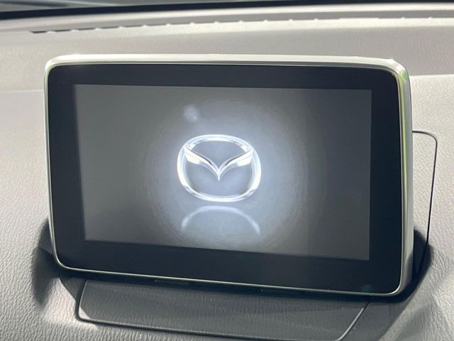 �y���[�J�[�����i�r�z�C���e���A�ɗn�����ރX�^�C���b�V���ȁu��p�݌v�v���[�J�[�i�r�𑕔��􎋔F���⑀�쐫�ȂǊ�{���\�ɂ��D��A���㎿�ȃJ�[���C�t�����y���݂��������܂��B