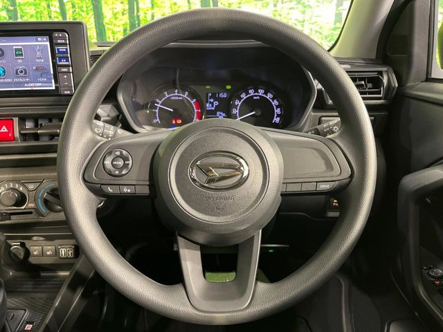 �y�X�e�A�����O�X�C�b�`�z�^�]���A�O������ڐ������炷���ƂȂ��A�I�[�f�B�I���̑��삪�\�ȕ֗��@�\!���S&���K�ȃh���C�u�����o���Ă���܂���