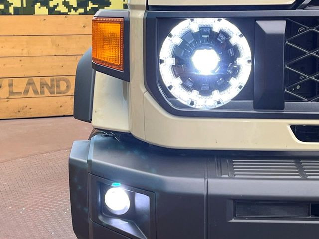 �yLED�w�b�h���C�g�z���V����ԑ��s�����ǍD�Ȏ��E���m�ۂ����S���ĉ^�]�ł��鍂�P�xLED�w�b�h���C�g�𑕔�!�_�����x�������A����d�͂��}�����Ă��܂��B