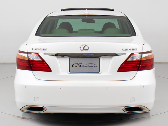 ���N���A�����X�\�i�[(�O��R�[�i�[�Z���T�[)���t���Ă��܂�!�t�����g&���A�ɃZ���T�[������A��Q���ɋ߂Â��ƌx��������A�X�ɂ̓}���`��ʏ�ɂ��\������܂�!�������֗��Ȑl�C�����ł�!!