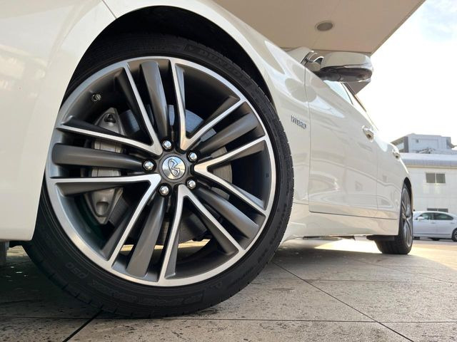 �y����19�C���`�A���~�z�C�[���z�O�ςɃ}�b�`���������A���~�z�C�[���𑕒����Ă���܂��B�e��ЊO�A���~�z�C�[����A�X�^�b�h���X�^�C�����戵�����Ă���܂��B���񂲑��k����������