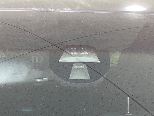 �y�V�e�B�u���[�L�A�N�e�B�u�V�X�e���z�ᑬ���s���ɑO���̎ԗ�����F�����A�Փ˂������Ȏ��͌x��ƃu���[�L�ŏՓˉ���Ɣ�Q�y�����A�V�X�g�B�����S�Ƀh���C�u�����y���݂��������܂��B