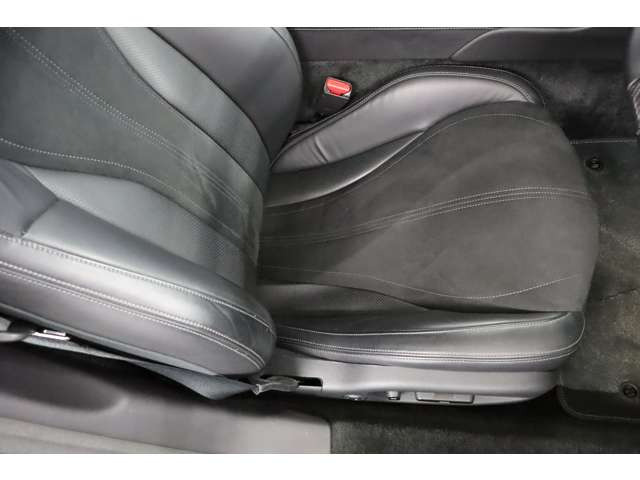 ���~��ň�ԏ��Ղ��₷���V�[�g���ʂ͋C�ɂȂ郄���A�j����Ȃ��ǍD�ȏ�Ԃł��B����蒸�����ŁA�V���⃄�����ڗ��悤�ł���΃V�[�g���y�A������܂��̂ł��C�y�ɂ����k���������B