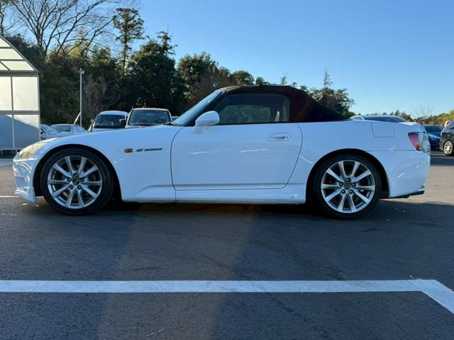 ���X�݌ɂ͊O���A�����N���[�j���O��ɓW�����A�����Ď��̏C�����̗L���A���[�^�[��������̗L������O�ҋ@�ւɂ�錟����S����{���Ă���܂��B�Ԍ��A�����A����h�������ЂőΉ��ł��܂��̂ł����S���������B