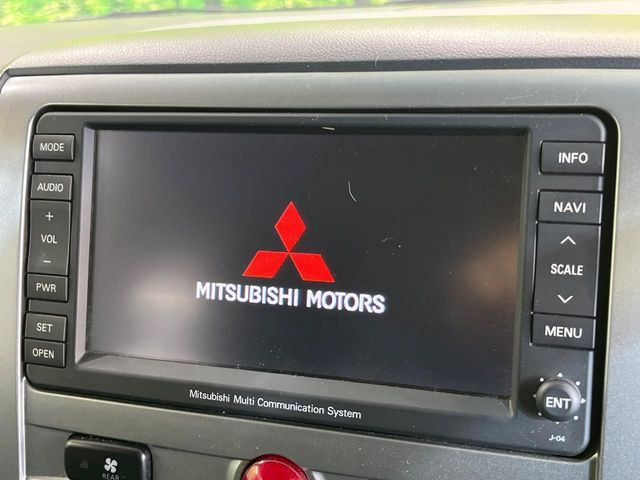 �y�����i�r�z�l�C�̏����i�r�𑕔����Ă���܂��B�i�r�̎g���₷���͂������A�I�[�f�B�I�@�\���[��!�L�����v�◷�s�͂������A�ʋ΂┃�����ȂǕ��i�̃h���C�u���y�����Ȃ�͂���