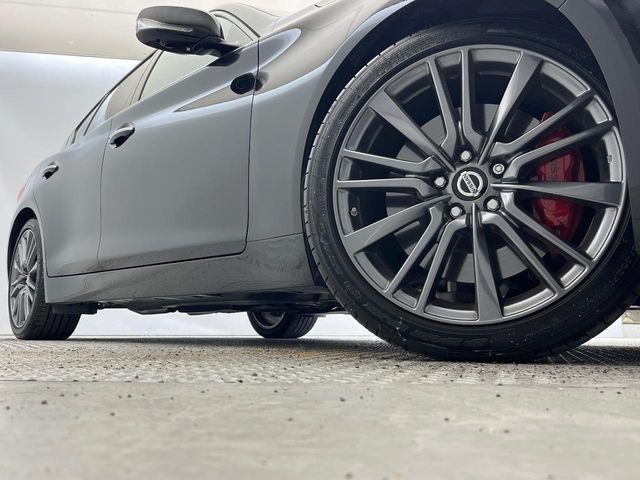 �y����19�C���`�A���~�z�C�[���z�O�ςɃ}�b�`���������A���~�z�C�[���𑕒����Ă���܂��B�e��ЊO�A���~�z�C�[����A�X�^�b�h���X�^�C�����戵�����Ă���܂��B���񂲑��k����������