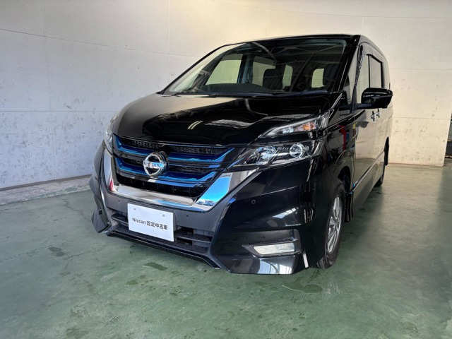 セレナ1.2 e-POWER ハイウェイスター V