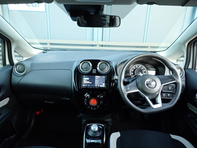 �C���p�l�摜�ɂȂ�܂��B�ԓ��͐��Ǝ҂ɂĎ����N���[�j���O�{�H�ς݂Ȃ̂ŁA��ϐ����ł��B