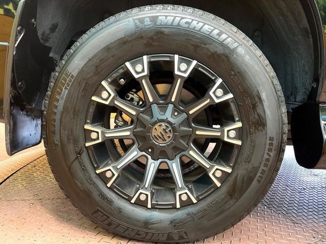 �y17�C���`�A���~�z�C�[���z�O�ςɃ}�b�`�����A���~�z�C�[���𑕒����Ă���܂��B�e��A���~�z�C�[����A�X�^�b�h���X�^�C�����戵�����Ă���܂��B���񂲑��k����������