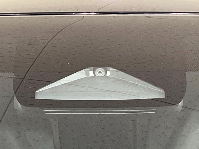 �y�g���^�Z�[�t�e�B�Z���X�z���s���ɑO���̎ԗ�����F�����A�Փ˂������Ȏ��͌x��ƃu���[�L�ŏՓˉ���Ɣ�Q�y�����A�V�X�g�B�����S�Ƀh���C�u�����y���݂��������܂��B