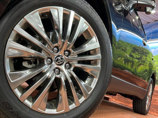 �y����19�C���`�A���~�z�C�[���z�O�ςɃ}�b�`���������A���~�z�C�[���𑕒����Ă���܂��B�e��ЊO�A���~�z�C�[����A�X�^�b�h���X�^�C�����戵�����Ă���܂��B���񂲑��k����������