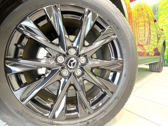 �y����19�C���`�A���~�z�C�[���z�O�ςɃ}�b�`���������A���~�z�C�[���𑕒����Ă���܂��B�e��ЊO�A���~�z�C�[����A�X�^�b�h���X�^�C�����戵�����Ă���܂��B���񂲑��k����������