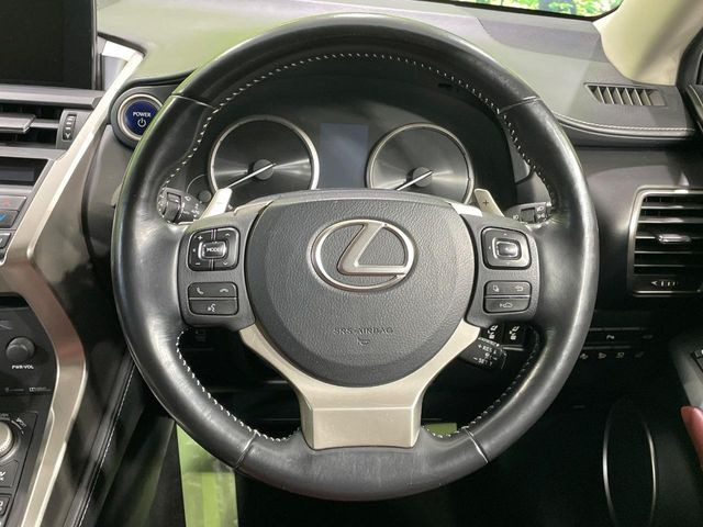 �y�����v�����X�e�A�����O�z�㎿�Ȋv���g�p���邱�ƂŁA��ɂ����������݂ƂĂ��^�]���₷���n���h���ł���