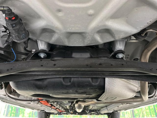 ����肪���ꂢ�Ȃ����ɁA�h�K���H�̎{�H���I�X�X���B�~��n��͂������A���ݕ��ɂ��Z���̕���A��Ń}�����E�E�B���^�[�X�|�[�c���������ɂ��D�]���������Ă���܂��B