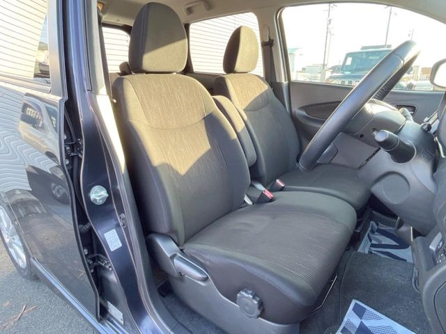 �^�]�ȃV�[�g���͎g�p�������Ȃ��A�ǍD�ȏ�ԂƂȂ��Ă��܂��B���J�Ɏg���Ă������Ƃ��悭�킩��܂��ˁB