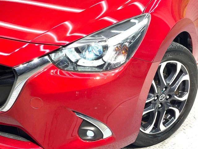 �yLED�w�b�h���C�g�z���V����ԑ��s�����ǍD�Ȏ��E���m�ۂ����S���ĉ^�]�ł��鍂�P�xLED�w�b�h���C�g�𑕔�!�_�����x�������A����d�͂��}�����Ă��܂��B