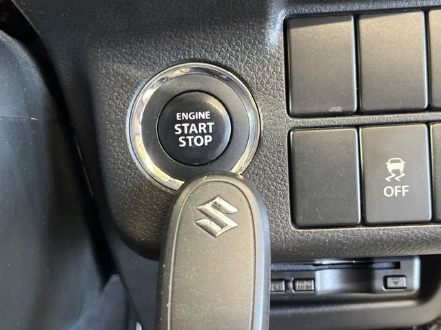 �y�L�[���X�X�^�[�g�V�X�e���z�J�o����|�P�b�g�ɓ��ꂽ�܂܂ł��h�A�̎{���E�������\�ȃX�}�[�g�L�[�𑕔��B�G���W���̃I���E�I�t�����J�M�����o���K�v����������Ƃ��Ă��֗��ł���