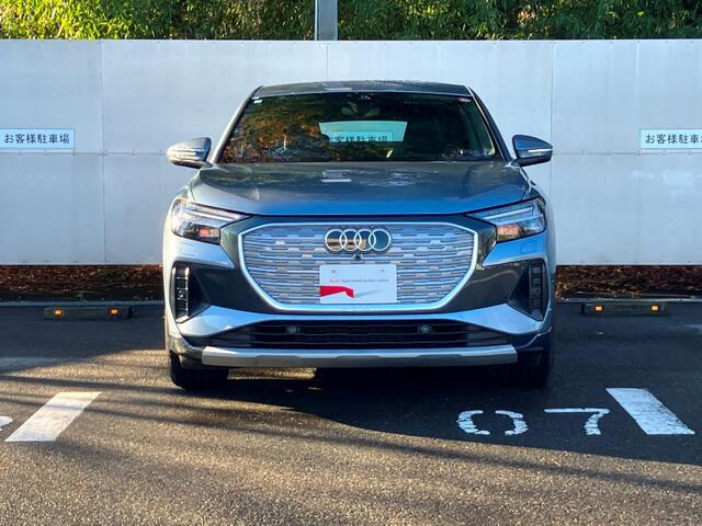 Q4スポーツバックe-tron45 アドバンスト