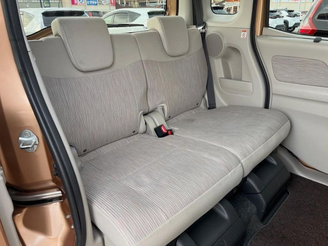 �^�]�Ȃ܂��ɂ͏\���ȃX�y�[�X������A�啿�ȕ��ł��������^�]���Ă�����������ł��B