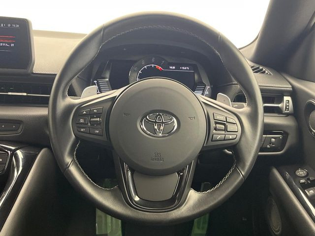 �y�����v�����X�e�A�����O�z�㎿�Ȋv���g�p���邱�ƂŁA��ɂ����������݂ƂĂ��^�]���₷���n���h���ł���