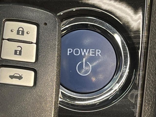 �y�X�}�[�g�L�[�z�J�o����|�P�b�g�ɓ��ꂽ�܂܂ł��h�A�̎{���E�������\�ȃX�}�[�g�L�[�𑕔��B�G���W���̃I���E�I�t�����J�M�����o���K�v����������Ƃ��Ă��֗��ł���