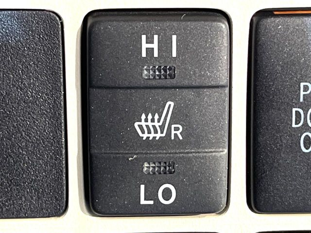 �y�V�[�g�q�[�^�[�z�������ɏd�󂷂�V�[�g�q�[�^�[!�G�A�R����葁�����܂��Ă����̂Ŋ�����̐l�����S�ł��ˁ�G�A�R���̉����͊������邩����A�Ƃ������ɂ����������߂ł��B