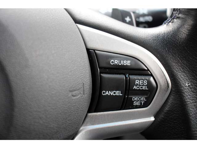 �N���[�Y�R���g���[��