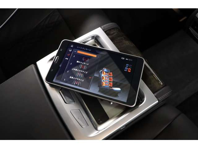 �ו��܂Œ��J�ɍ�荞�܂ꂽM760Li