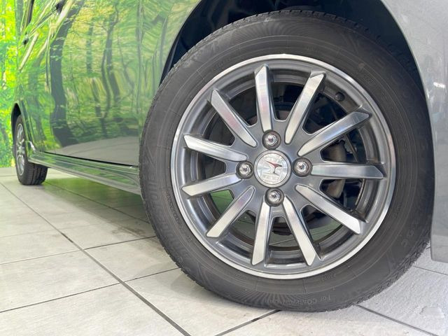 �y����14�C���`�A���~�z�C�[���z�O�ςɃ}�b�`���������A���~�z�C�[���𑕒����Ă���܂��B�e��ЊO�A���~�z�C�[����A�X�^�b�h���X�^�C�����戵�����Ă���܂��B���񂲑��k����������