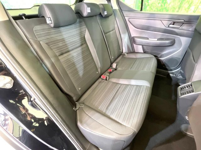 高品質なオリジナルフロアマットもオプションにてご用意しております。お好きなデザインやカラーをお車に合わせて選んでいただくことができます♪