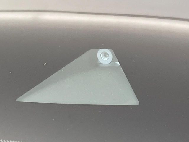 �y�C���e���W�F���g�G�}�[�W�F���V�[�u���[�L�z�t�����g�J�����őO���̎ԗ�����s�҂����m�B�Փ˂������Ȏ��͏Փ˔�Q�y���u���[�L���쓮�A�Փˉ�����T�|�[�g�B�����S�Ƀh���C�u�����y���݂��������܂��B