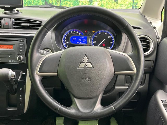 �y�����v�����X�e�A�����O�z�㎿�Ȋv���g�p���邱�ƂŁA��ɂ����������݂ƂĂ��^�]���₷���n���h���ł���