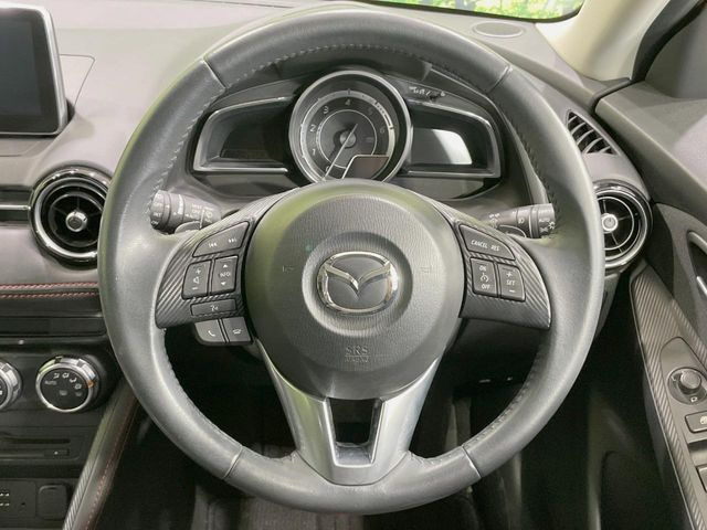 �y�����v�����X�e�A�����O�z�㎿�Ȋv���g�p���邱�ƂŁA��ɂ����������݂ƂĂ��^�]���₷���n���h���ł���