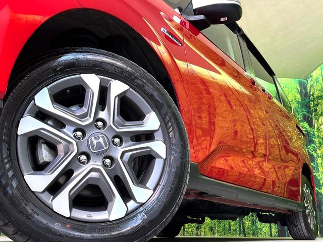 �y����15�C���`�A���~�z�C�[���z�O�ςɃ}�b�`���������A���~�z�C�[���𑕒����Ă���܂��B�e��ЊO�A���~�z�C�[����A�X�^�b�h���X�^�C�����戵�����Ă���܂��B���񂲑��k����������