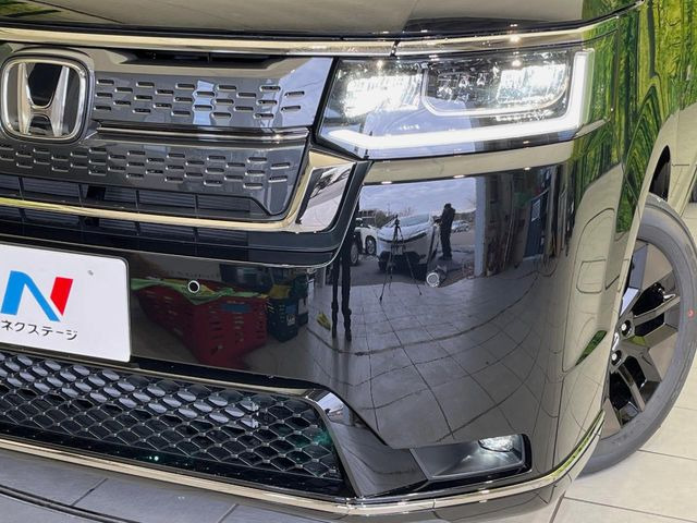 �yLED�w�b�h���C�g�z���V����ԑ��s�����ǍD�Ȏ��E���m�ۂ����S���ĉ^�]�ł��鍂�P�xLED�w�b�h���C�g�𑕔�!�_�����x�������A����d�͂��}�����Ă��܂��B