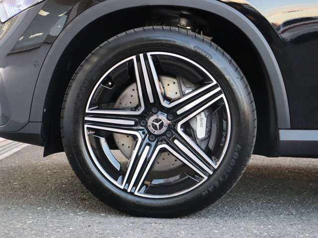 GLC220d 4マチック (ISG) AMGラインパッケージ  4WD