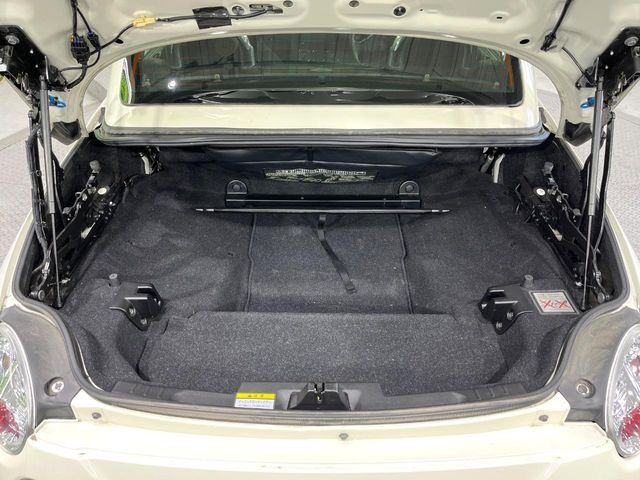 ���i�̂���������ʋ΂ɏ\���ȉ׎��X�y�[�X���m�ۂ��Ă���܂��B