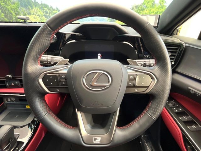 �y�����v�����X�e�A�����O�z�㎿�Ȋv���g�p���邱�ƂŁA��ɂ����������݂ƂĂ��^�]���₷���n���h���ł���