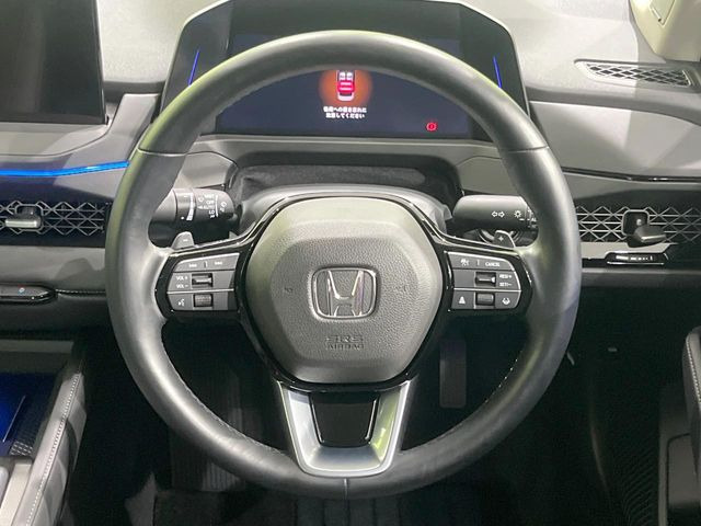 �y�����v�����X�e�A�����O�z�㎿�Ȋv���g�p���邱�ƂŁA��ɂ����������݂ƂĂ��^�]���₷���n���h���ł���