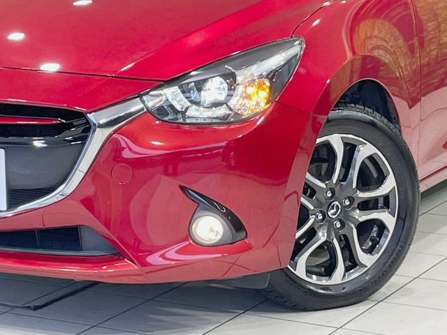 �yLED�w�b�h���C�g�z���V����ԑ��s�����ǍD�Ȏ��E���m�ۂ����S���ĉ^�]�ł��鍂�P�xLED�w�b�h���C�g�𑕔�!�_�����x�������A����d�͂��}�����Ă��܂��B