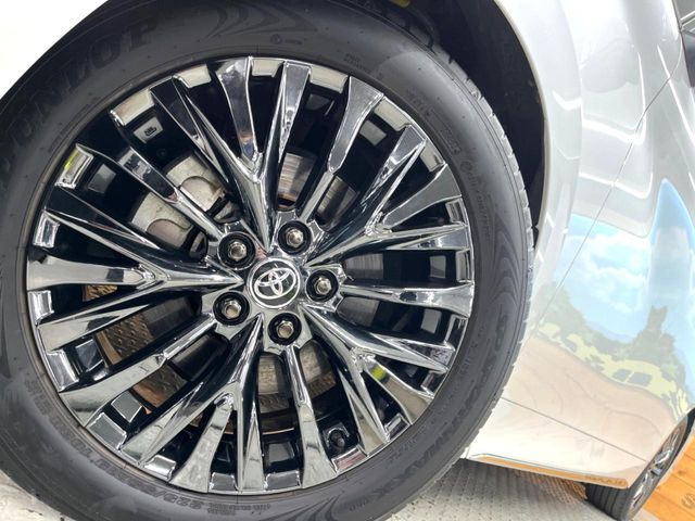 �y����19�C���`�A���~�z�C�[���z�O�ςɃ}�b�`���������A���~�z�C�[���𑕒����Ă���܂��B�e��ЊO�A���~�z�C�[����A�X�^�b�h���X�^�C�����戵�����Ă���܂��B���񂲑��k����������