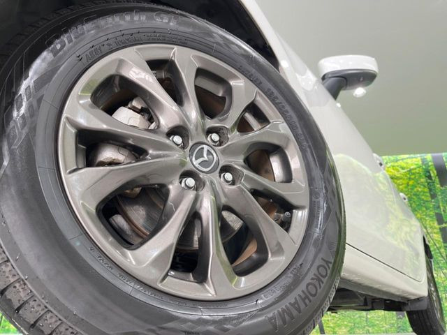 �y����15�C���`�A���~�z�C�[���z�O�ςɃ}�b�`���������A���~�z�C�[���𑕒����Ă���܂��B�e��ЊO�A���~�z�C�[����A�X�^�b�h���X�^�C�����戵�����Ă���܂��B���񂲑��k����������