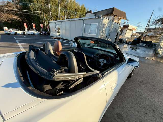 �C�ɂȂ邨�Ԃ�����܂�����E�̓d�b�ԍ����璼�ڂ��X�ɂ��₢���킹���������B�x�����@����ԗ����A��Ԃ܂łȂ�ł������������Ē����܂��B�X�^�b�t�ꓯ���A�����҂����Ă���܂��B