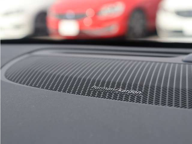 �h�C�c�̃{���{���`���[�j���O���[�J�[HEICO SPORTIV�̐��K�̔��X���t���ƈ��m���ɂ�HEICO SPORTIV�v���~�A���p�[�g�i�[KANTO / TOKAI�Ƃ��ĉ^�c�����Ă��܂��B