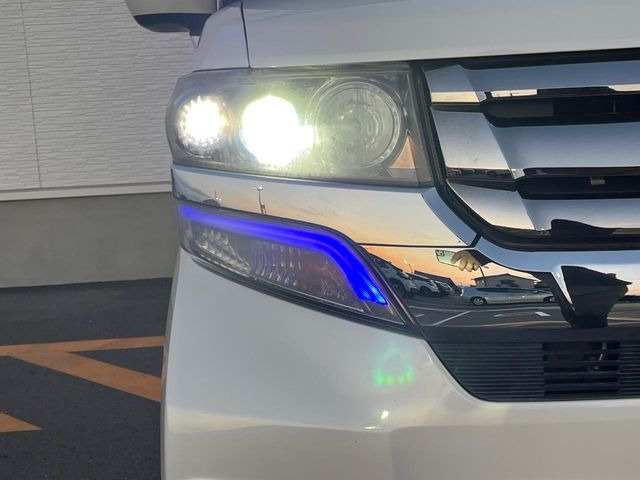 �yHID�w�b�h���C�g�z���ɖ��邭�O�����Ƃ炵�Ă����̂ŁA���V����Ԃ̑��s�������E�ǍD�ň��S���Ă���肢�������܂��B