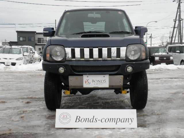 ���X�͔N�����x�ƂȂ��Ă���܂��B�c�Ǝ��Ԃ�10:00�`19:00�ł��B