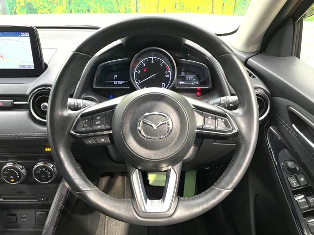 �y�����v�����X�e�A�����O�z�㎿�Ȋv���g�p���邱�ƂŁA��ɂ����������݂ƂĂ��^�]���₷���n���h���ł���